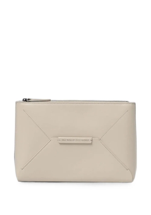 Brunello Cucinelli logo-plaque leather clutch bag - Neutrals