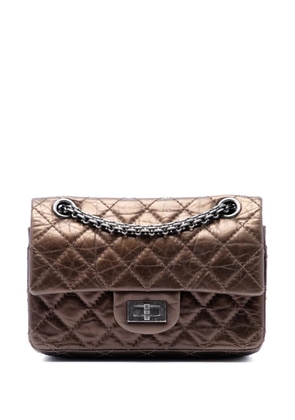 CHANEL Pre-Owned 2010-2011 Metallic Aged Calfskin Reissue 2.55 Double Flap 224 shoulder bag - Brown