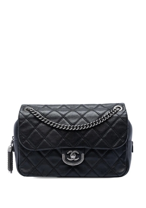 CHANEL Pre-Owned 2013-2014 Paris Edinburgh Jumbo Quilted Calfskin Coco Sporran Flap shoulder bag - Black