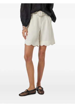 SCARLETT POPPIES belted scalloped-hem shorts - White