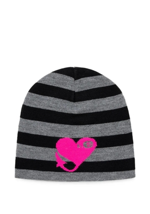 b.Eautiful striped heart-motif beanie hat - Grey