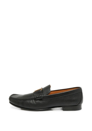 Louis Vuitton Pre-Owned Montaigne leather loafers - Black
