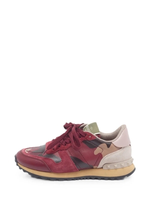 Valentino Garavani Pre-Owned Rockrunner camo-print sneakers - Red