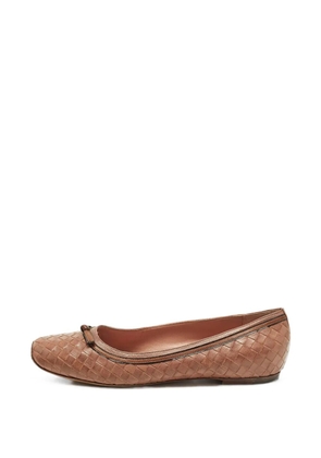 Bottega Veneta Pre-Owned Intrecciato bow ballet flats - Neutrals