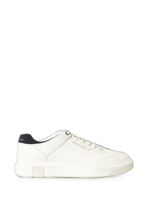 Emporio Armani logo-print lace-up sneakers - White