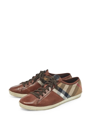 Burberry Pre-Owned Nova Check low-top sneakers - Brown