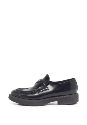 Prada Pre-Owned leather loafers - Black