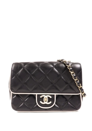 CHANEL Pre-Owned CC turn-lock shoulder bag - Black