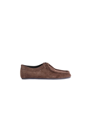 Hood Lace-Up Shoe