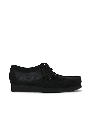 Clarks x Andersson Bell Wallabee Shoe in Black Embroidery - Black. Size 8.5 (also in 9, 9.5, 10, 10.5, 11, 12).