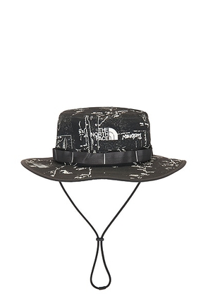 The North Face Class V Brimmer Hat in Anthracite Grey Conrad - Grey. Size L/XL (also in ).