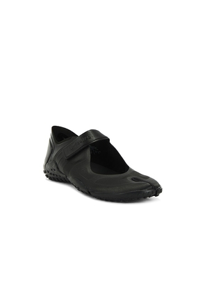 NikeSKIMS Rift Satin Sneaker in Black. Size 6. Also in 7, 7.5, 8, 8.5, 9, 9.5, 10, 5, 5.5.