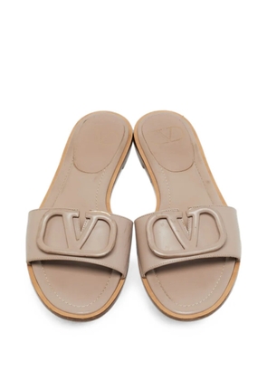 Valentino Garavani Pre-Owned VLogo flat sandals - Neutrals