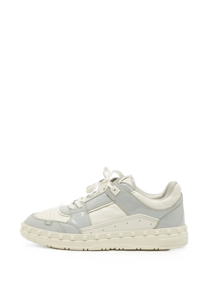 Valentino Garavani Pre-Owned Free Dots sneakers - White