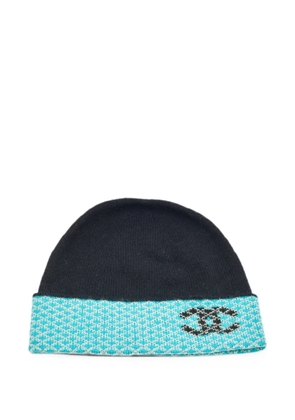 CHANEL Pre-Owned CC-motif knit beanie hat - Black