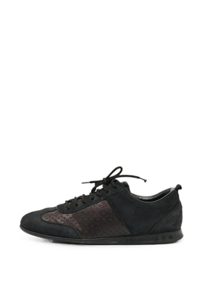 Louis Vuitton Pre-Owned monogram-pattern sneakers - Black