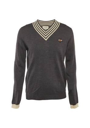 Gucci Pre-Owned Bee appliqué V-neck sweater - Grey