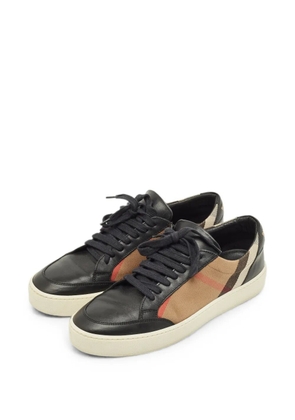 Burberry Pre-Owned House Check low-top sneakers - Black