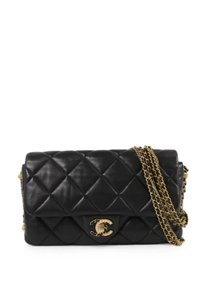 CHANEL Pre-Owned CC diamond-quilted flap shoulder bag - Black