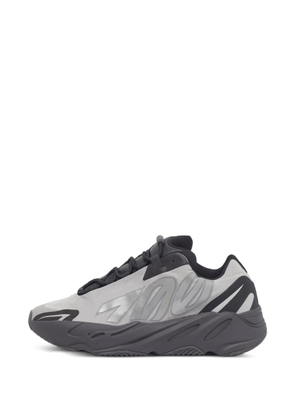 adidas Yeezy Boost 700 MNVN sneakers - Grey