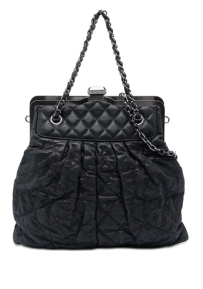 CHANEL Pre-Owned 2010-2011 Quilted Iridescent Calfskin Chic Quilt Frame satchel - Black