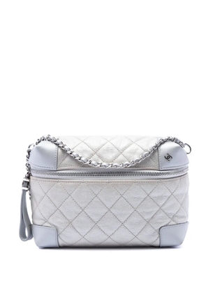 CHANEL Pre-Owned 2016-2017 CC Quilted Metallic Calfskin Street Allure Camera Bag crossbody bag - Silver