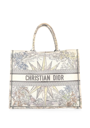 Christian Dior Pre-Owned Book Embroidered Canvas Large tote bag - Grey