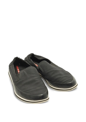 Prada Pre-Owned round-toe slip-on sneakers - Black