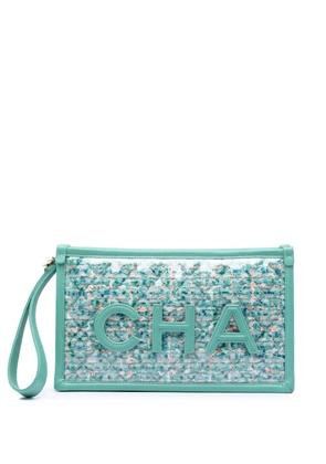 CHANEL Pre-Owned 2019 Quilted Tweed PVC Logo Wristlet clutch bag - Blue