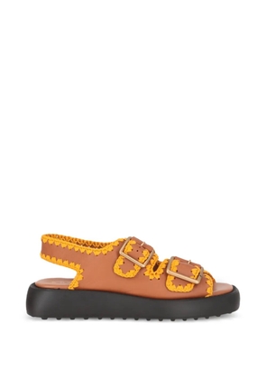 Tod's crochet-trim buckle-fastening flat sandals - Brown