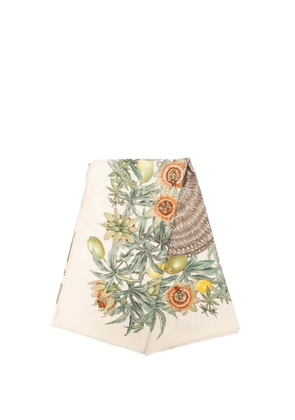 Hermès Pre-Owned 2000-2026 Passiflores Silk Scarf 90 scarves - White