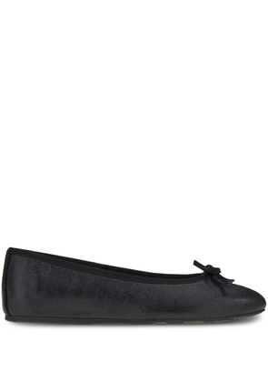 Ferragamo flat leather ballerina shoes - Black