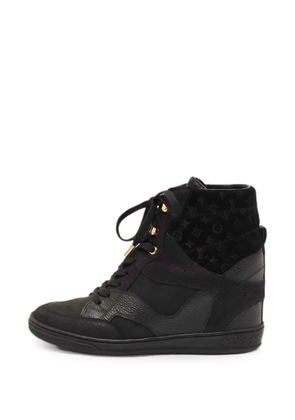 Louis Vuitton Pre-Owned Cliff wedge sneakers - Black