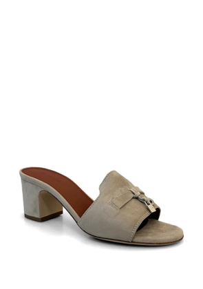 Loro Piana buckled heeled mules - Neutrals