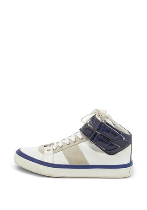 Jimmy Choo Pre-Owned Belgravia croc-embossed sneakers - White