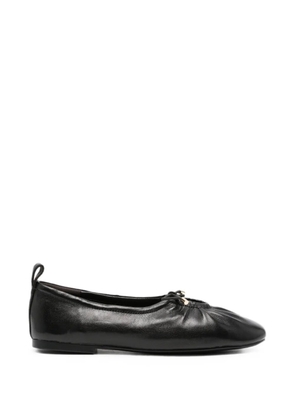ADRIANNA FERETTI bow-detail leather ballet flats - Black