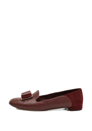 Ferragamo Pre-Owned Hausen bow-detail flat pumps - Red
