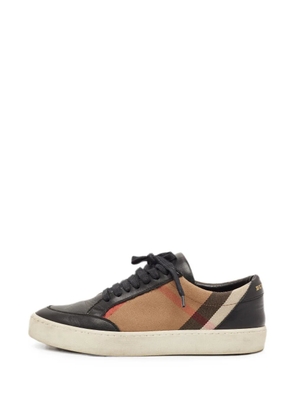 Burberry Pre-Owned Nova Check sneakers - Black