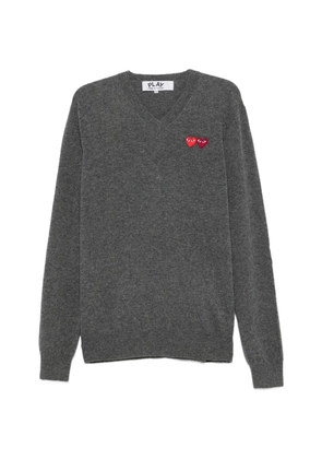 Comme Des Garçons Play heart-patch V-neck sweater - Grey