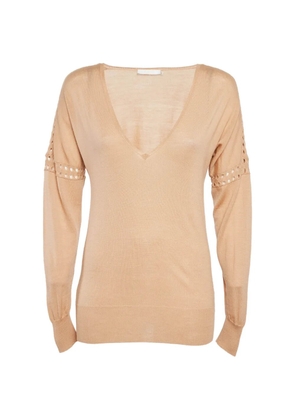 Chloé Pre-Owned eyelet-detail V-neck sweater - Neutrals