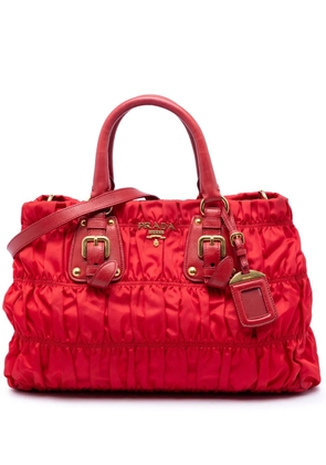 Prada Pre-Owned 2010-2026 Tessuto Gaufre satchel - Red