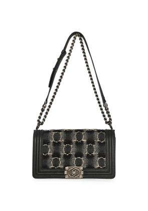 CHANEL Pre-Owned 2013-2014 medium Boy Chanel tweed shoulder bag - Black