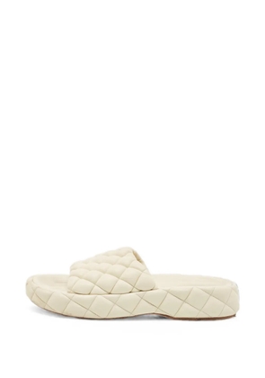Bottega Veneta Pre-Owned quilted leather sandals - Neutrals