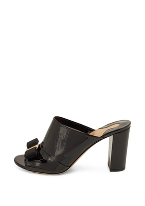 Ferragamo Pre-Owned Vara bow sandals - Black