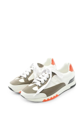 Hermès Pre-Owned 2010s Trail leather sneakers - White
