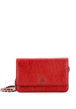CHANEL Pre-Owned Wallet on Chain Camellia Lambskin crossbody bag - Red