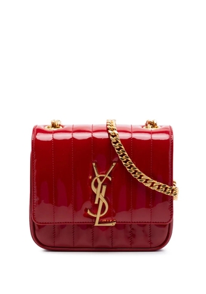 Saint Laurent Pre-Owned 2018 Small Patent Monogram Vicky Chain Bag crossbody bag - Red