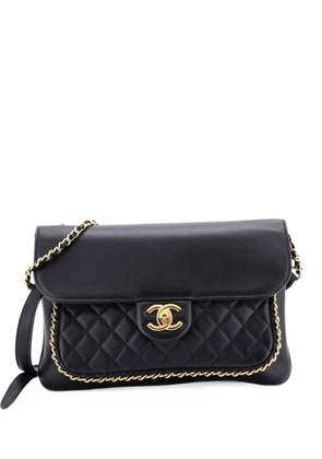 CHANEL Pre-Owned Unchained Flap Quilted Lambskin Medium crossbody bag - Black