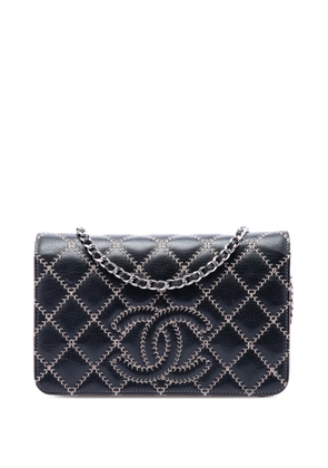CHANEL Pre-Owned 2014 Stitched CC Quilted Calfskin Wallet on Chain crossbody bag - Black