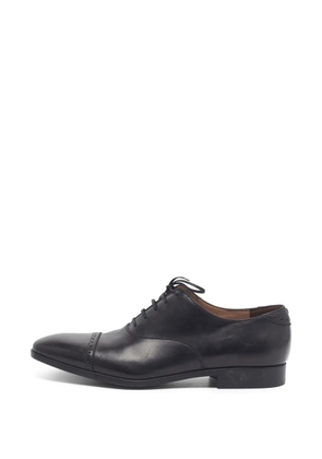 Ferragamo Pre-Owned brogue-detail lace-up Oxford shoes - Black